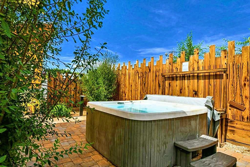 Downtown Kokopelli West 4 - Newly Remodeled Stylish Studio Moab Luaran gambar